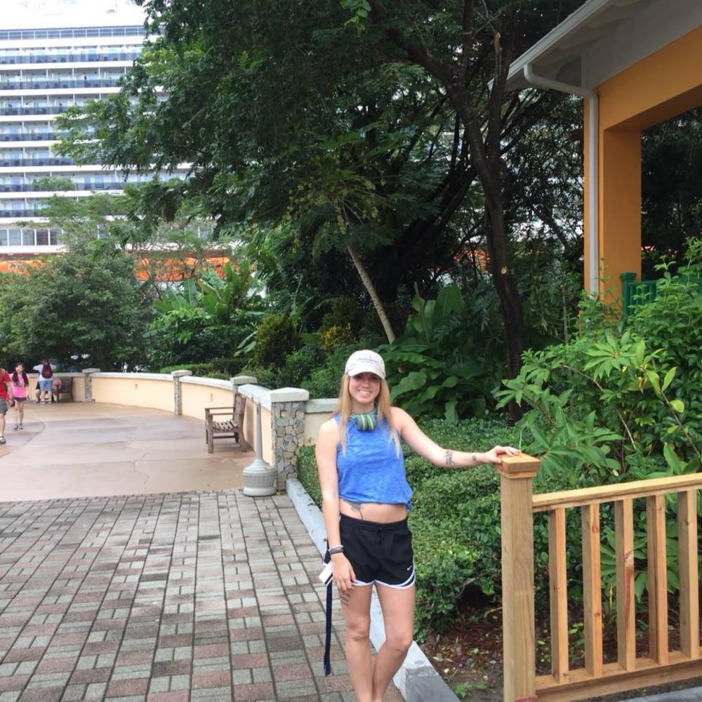 Meet your Posher, Caitlin